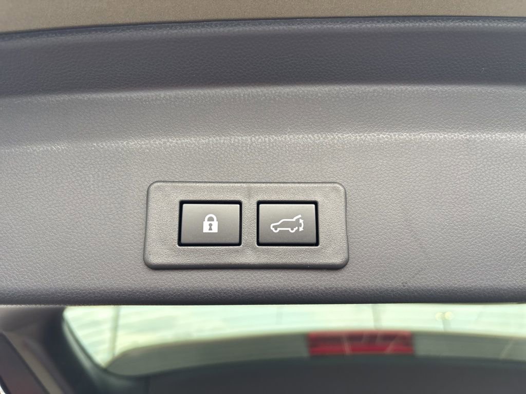 New 2026 Subaru Ascent Limited image 9