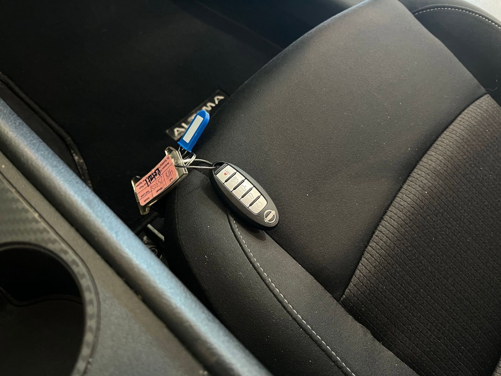 Used 2025 Nissan Altima 2.5 SV image 21