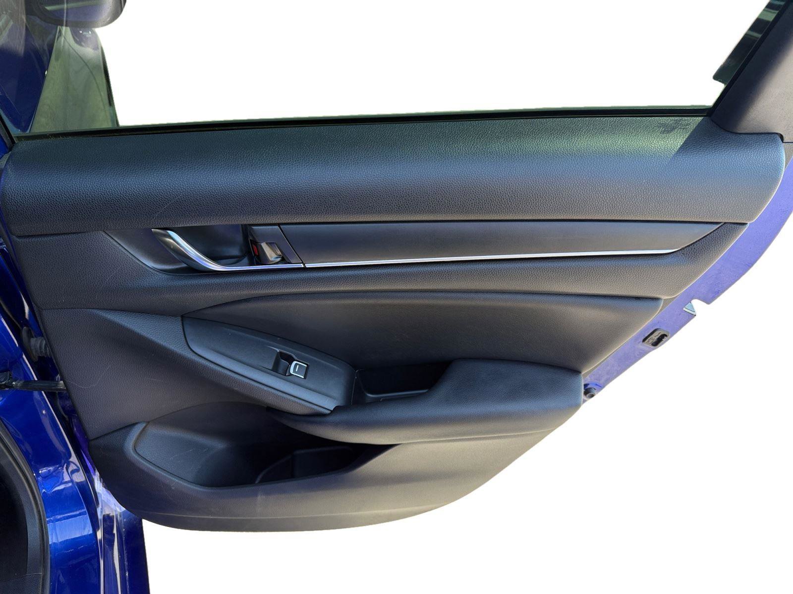 Used 2021 Honda Accord Sport image 24