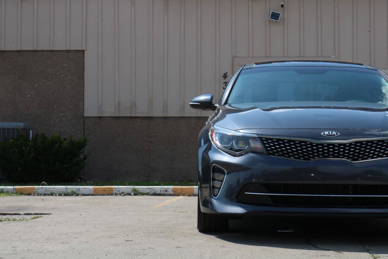 Used 2018 Kia Optima SX FWD image 4