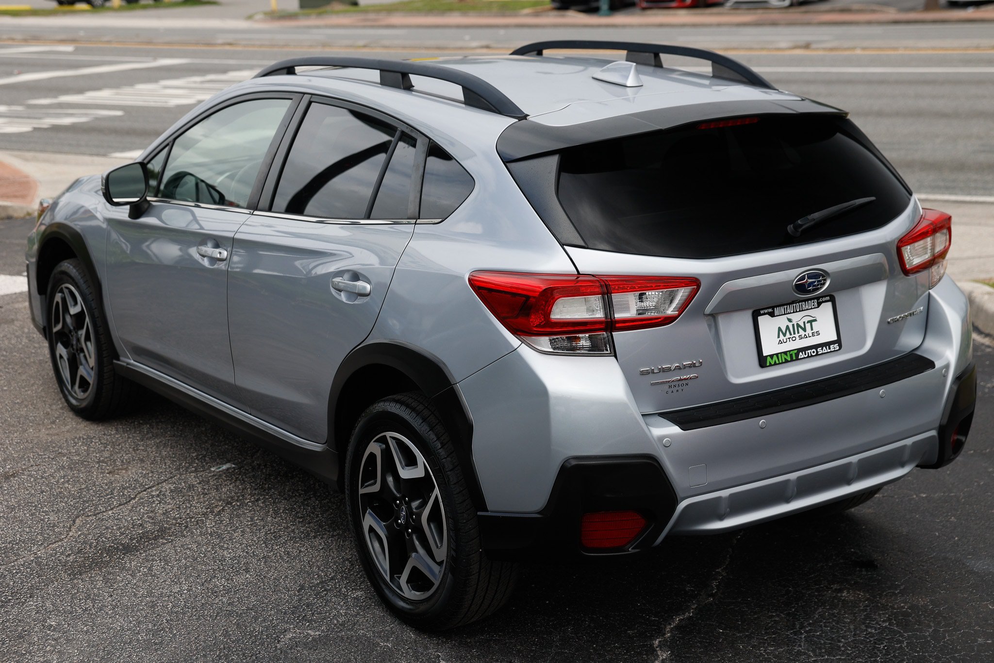 Used 2019 Subaru Crosstrek 2.0i Limited w/ Moonroof Package AWD/4WD image 8