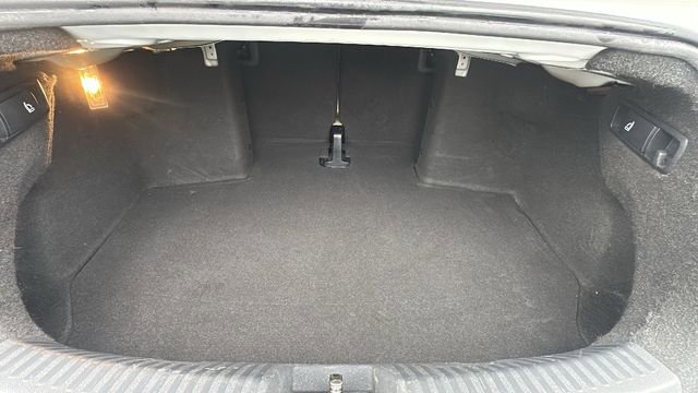 Used 2015 Volkswagen Beetle 1.8T FWD image 28
