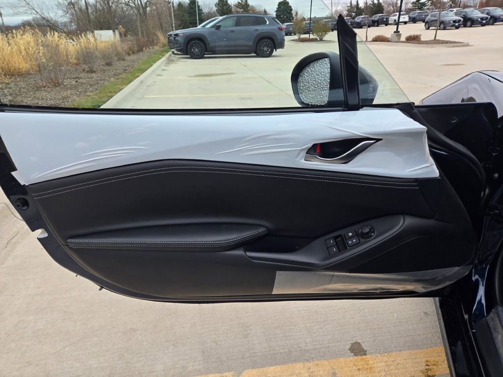 New 2025 MAZDA MX-5 Miata Club w/ Weather Package image 12