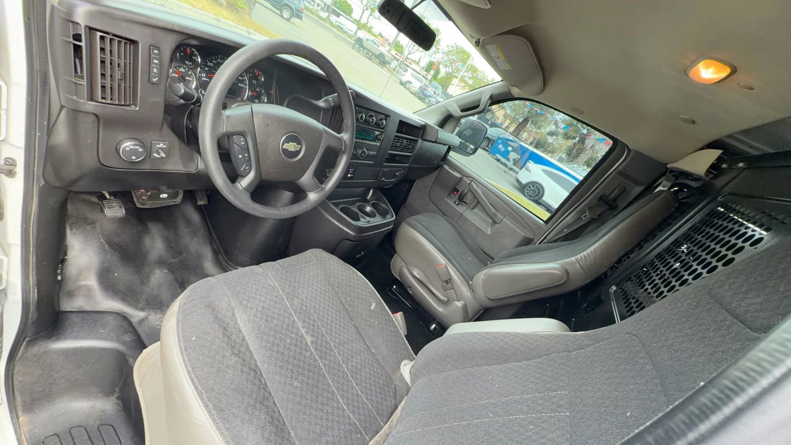 Used 2019 Chevrolet Express 2500 w/ Driver Convenience Package image 12