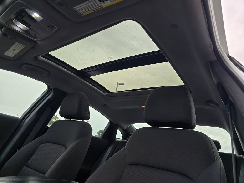 Used 2021 Chevrolet Malibu LT FWD image 29