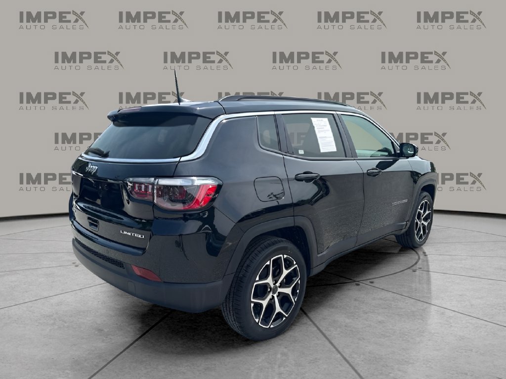 Used 2025 Jeep Compass Limited AWD/4WD image 3