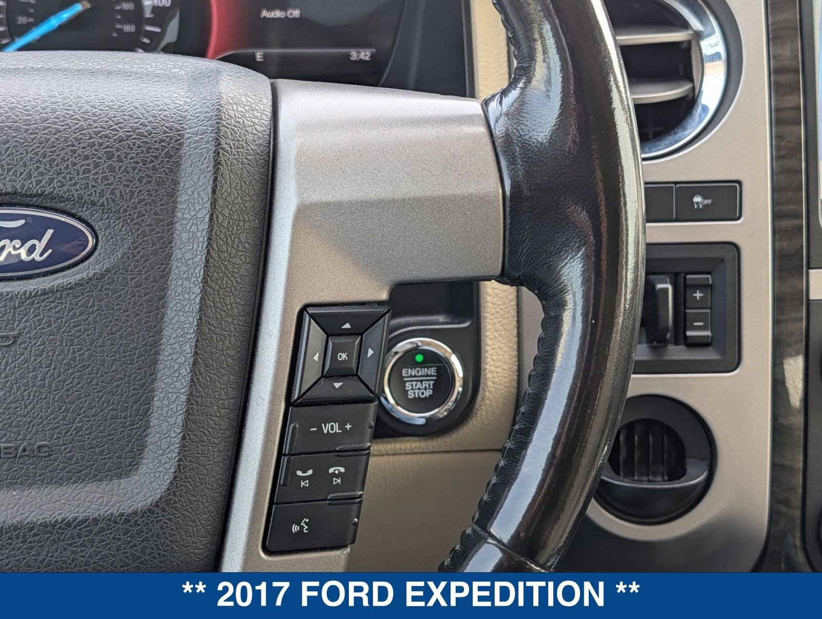 Used 2017 Ford Expedition Limited w/ Equipment Group 301A image 27