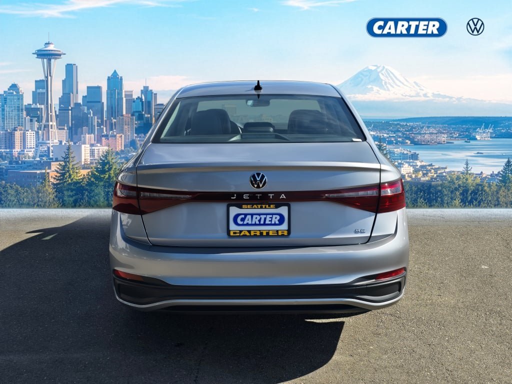 Used 2025 Volkswagen Jetta SE FWD image 4