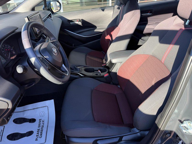 Used 2024 Toyota Corolla SE w/ SE Convenience Package FWD image 16