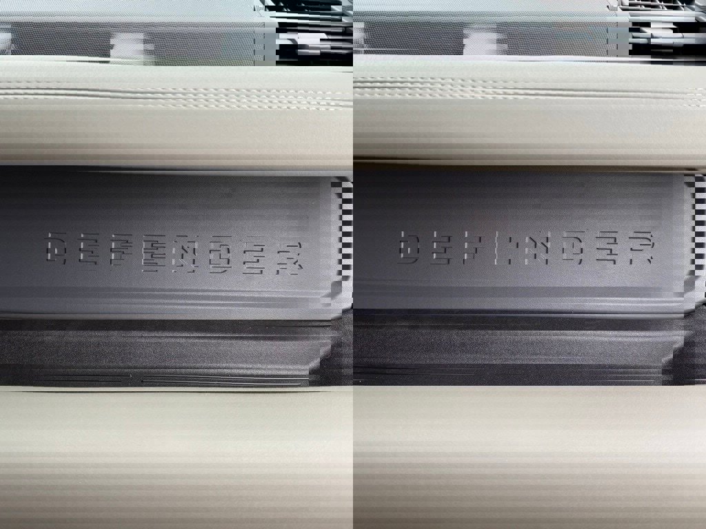 New 2026 Land Rover Defender 110 X-Dynamic SE image 38