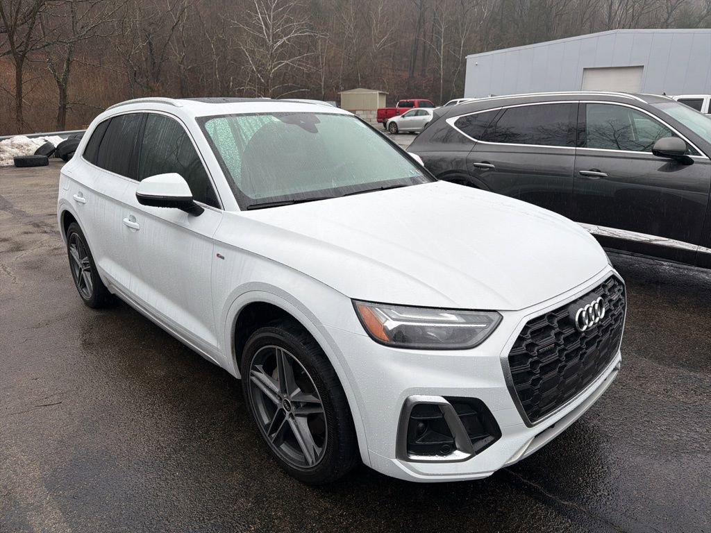 Used 2021 Audi Q5 e Premium Plus w/ Premium Plus Package image 8