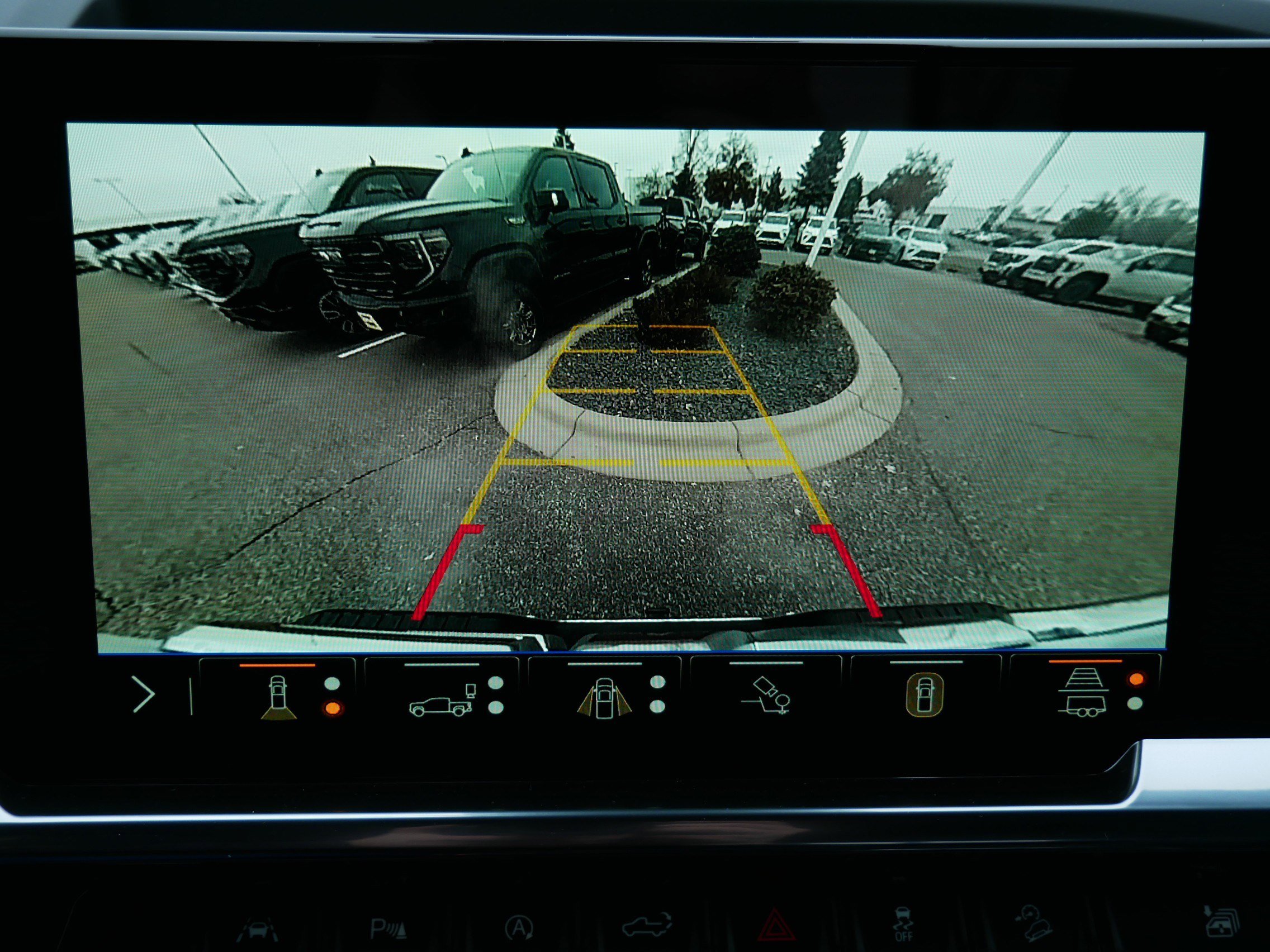 New 2026 GMC Sierra 1500 SLT image 10