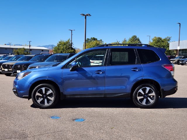 Used 2017 Subaru Forester 2.5i Premium w/ All-Weather Package AWD/4WD image 4