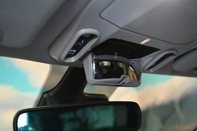 Used 2023 Chrysler Pacifica Limited FWD image 44