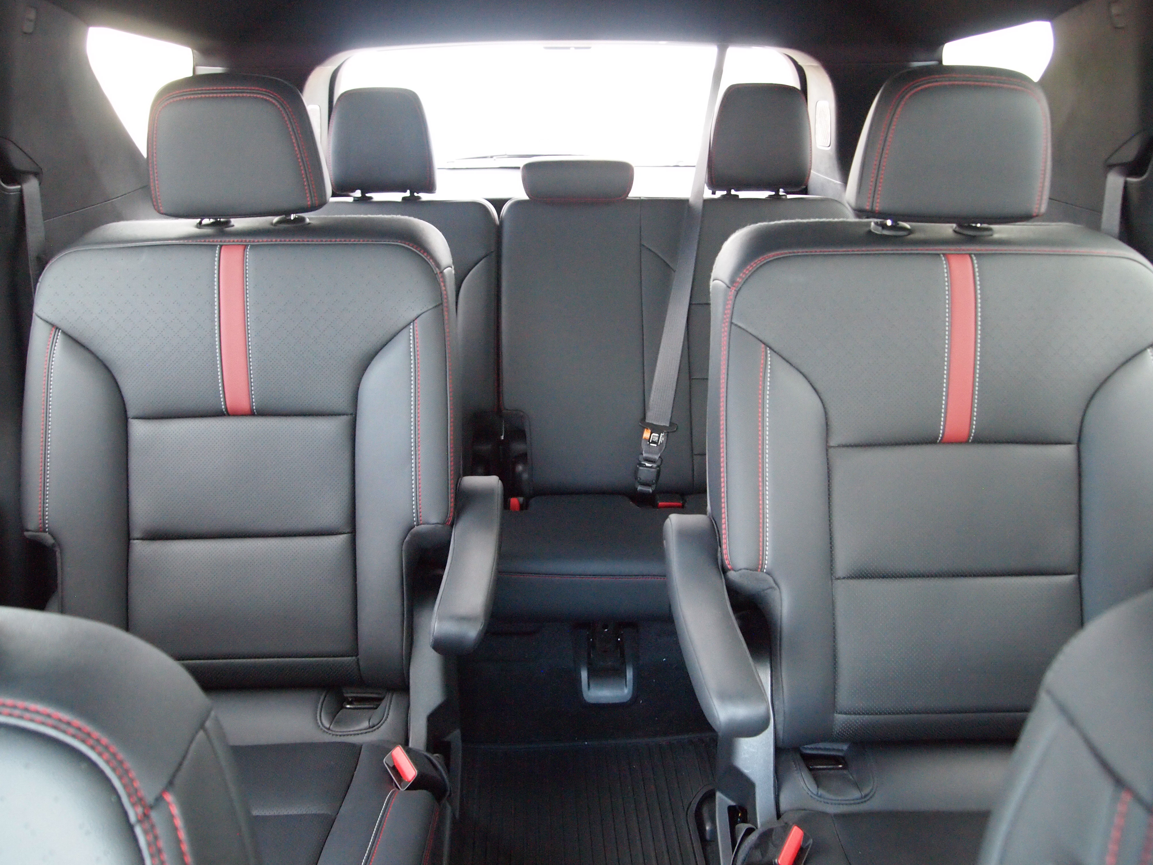 Used 2024 Chevrolet Traverse RS w/ LPO, Floor Liner Package AWD/4WD image 25