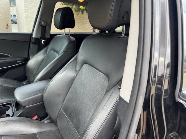 Used 2018 Hyundai Santa Fe Limited w/ Cargo Package image 37