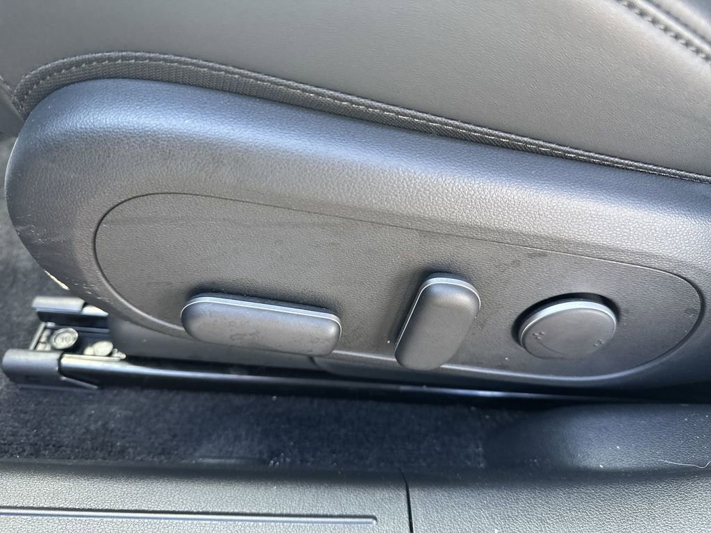 Used 2025 Hyundai Ioniq 5 SEL image 14