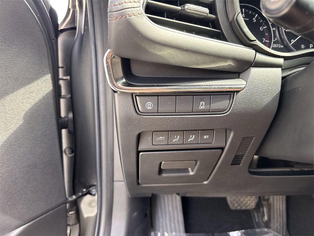 Used 2019 MAZDA MAZDA3 Sedan w/ Preferred Package image 56