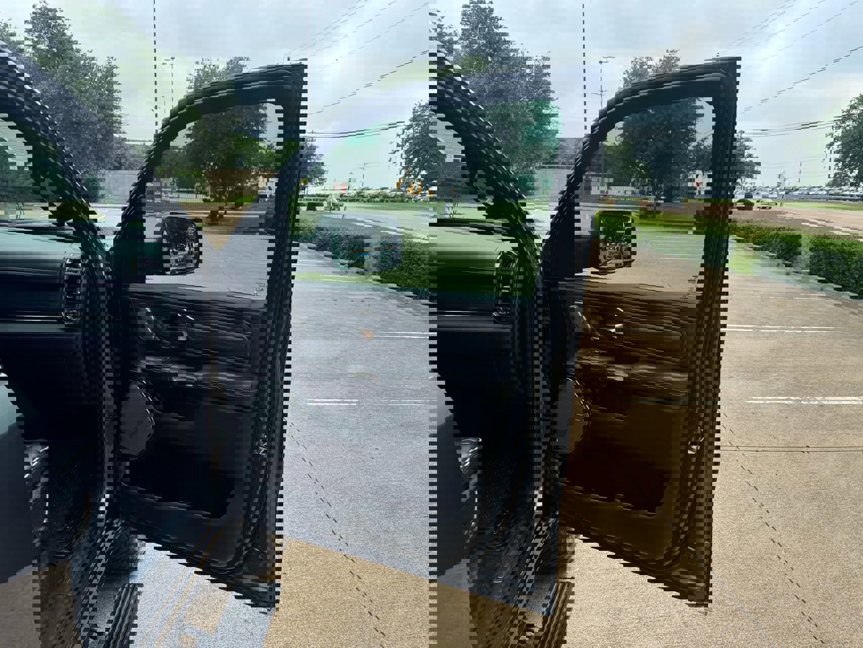 Used 2019 RAM 1500 Limited image 17