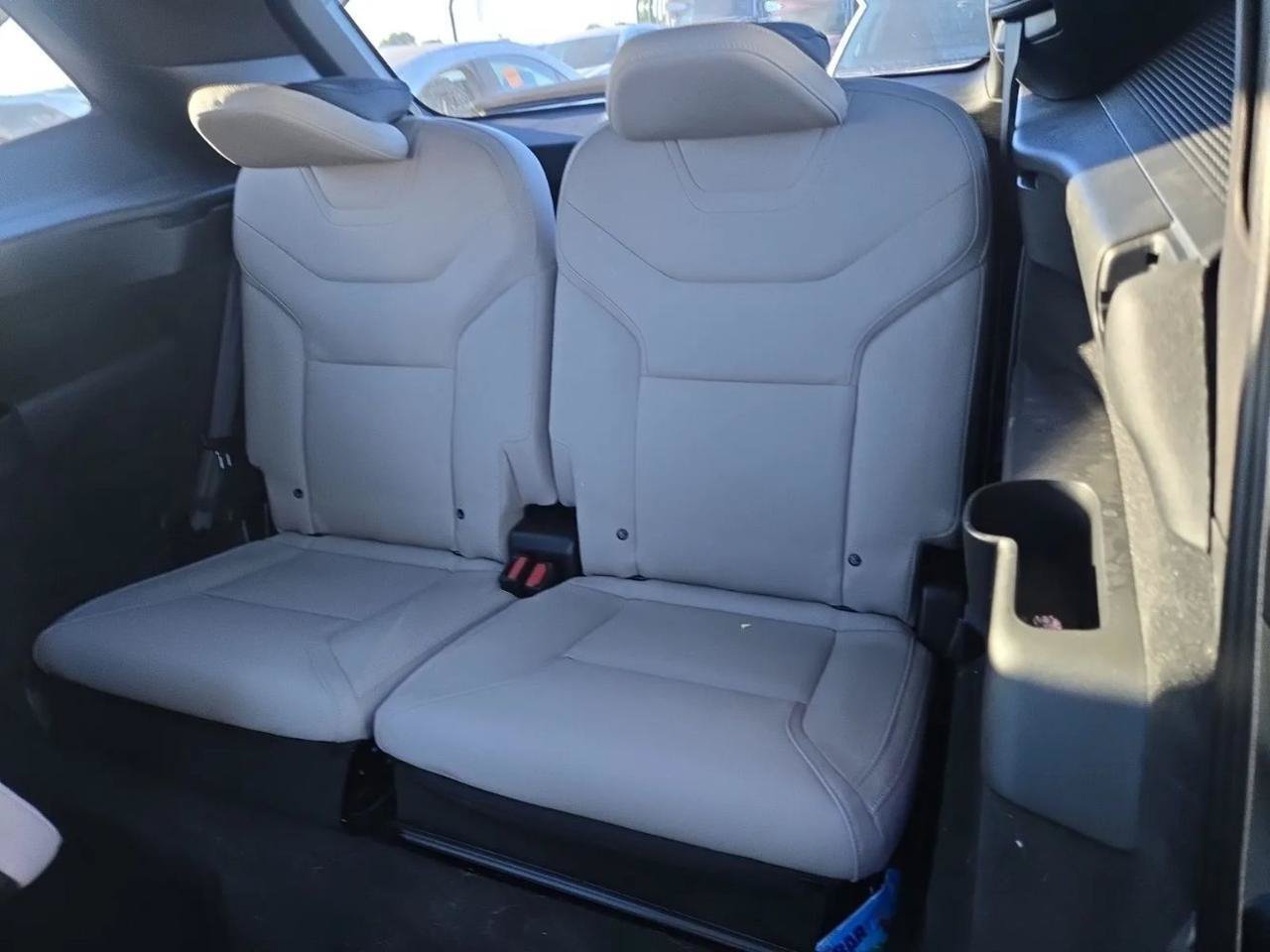 Used 2025 Volvo EX90 Plus w/ Protection Package Premier AWD/4WD image 7