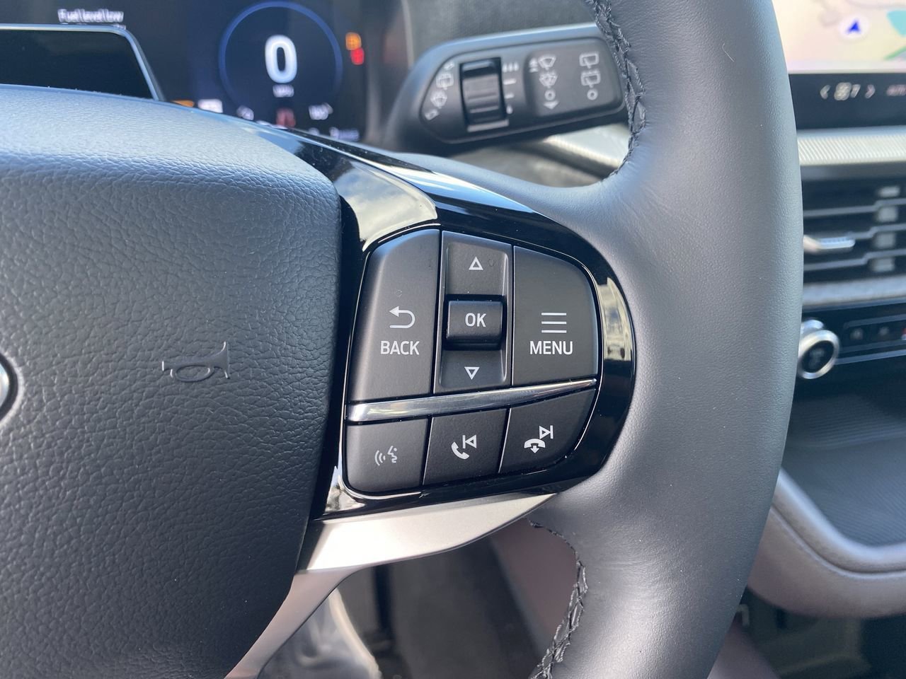 New 2026 Ford Explorer Platinum RWD image 27