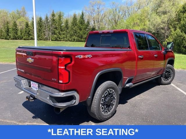 Used 2025 Chevrolet Silverado 2500 LTZ w/ LTZ Premium Package AWD/4WD image 4