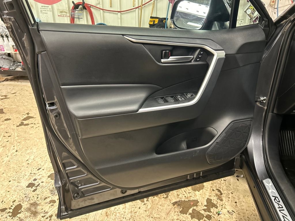 Certified 2025 Toyota RAV4 XLE Premium image 14