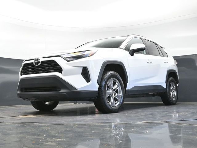 Used 2022 Toyota RAV4 XLE w/ Convenience Package image 33
