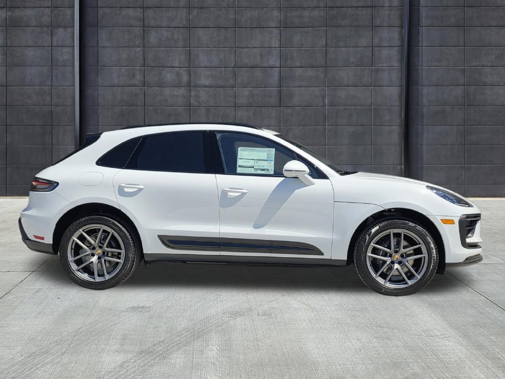 New 2026 Porsche Macan AWD/4WD image 7