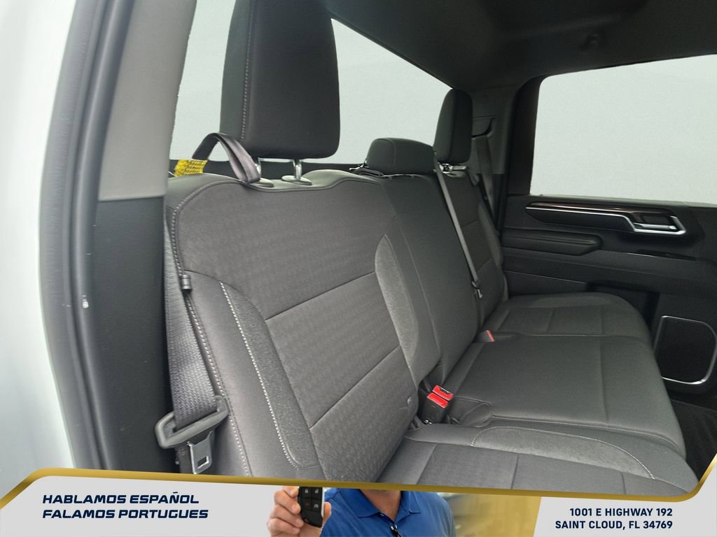 Used 2025 Chevrolet Silverado 2500 LT w/ Convenience Package image 32