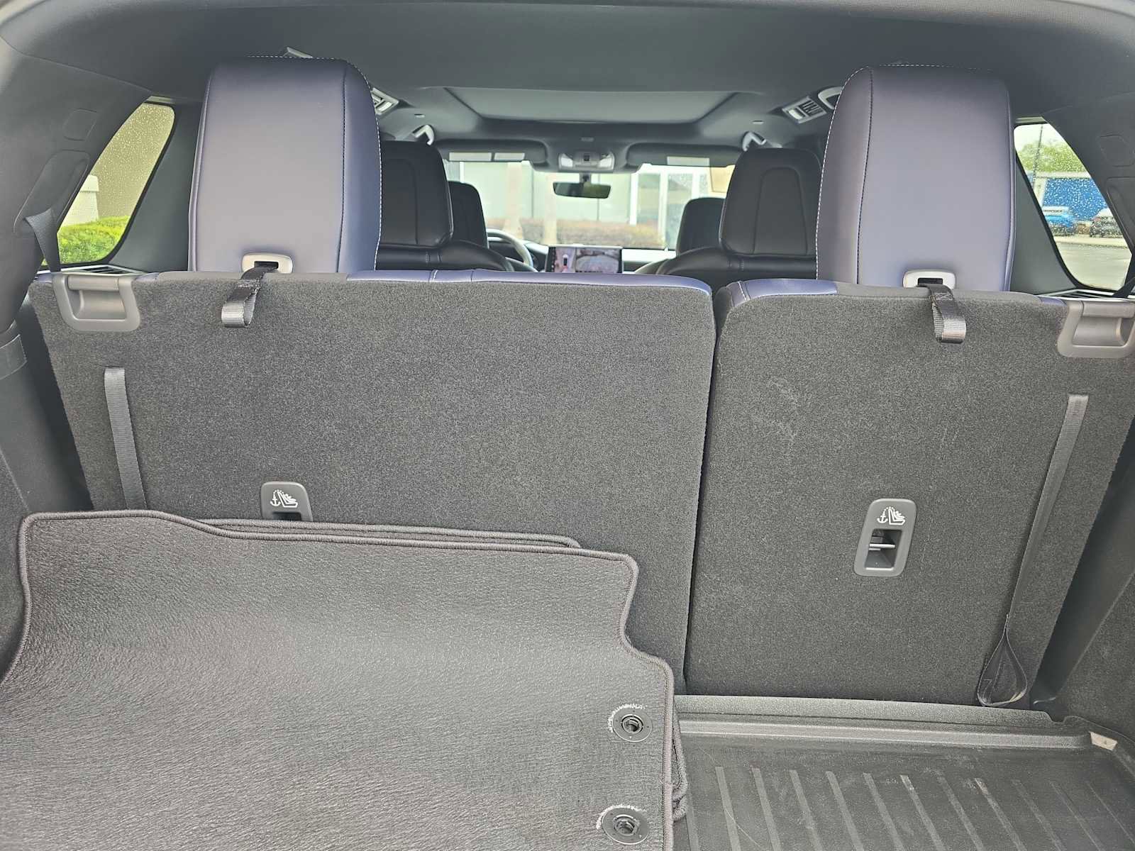 Certified 2026 INFINITI QX60 Sport w/ Dark Cargo Package image 10