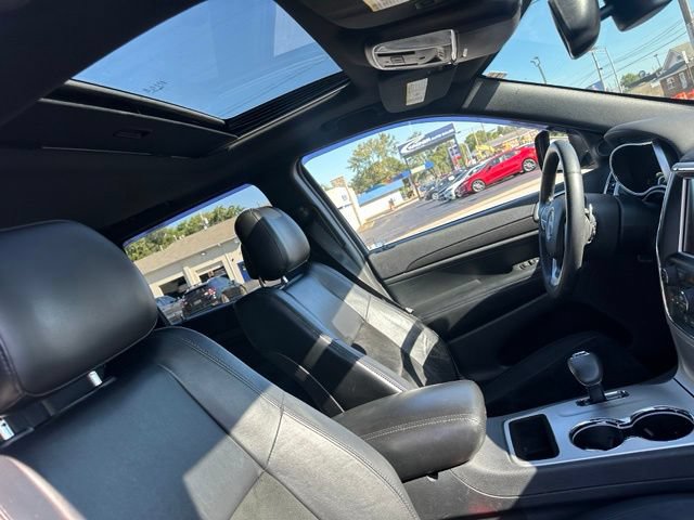Used 2015 Jeep Grand Cherokee Altitude AWD/4WD image 25