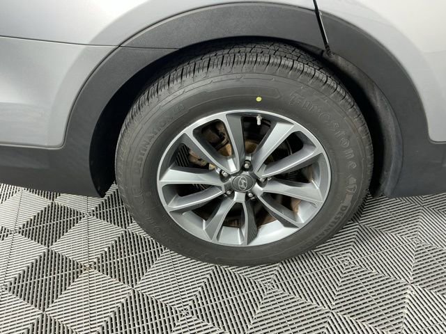 Used 2017 Hyundai Santa Fe SE image 16