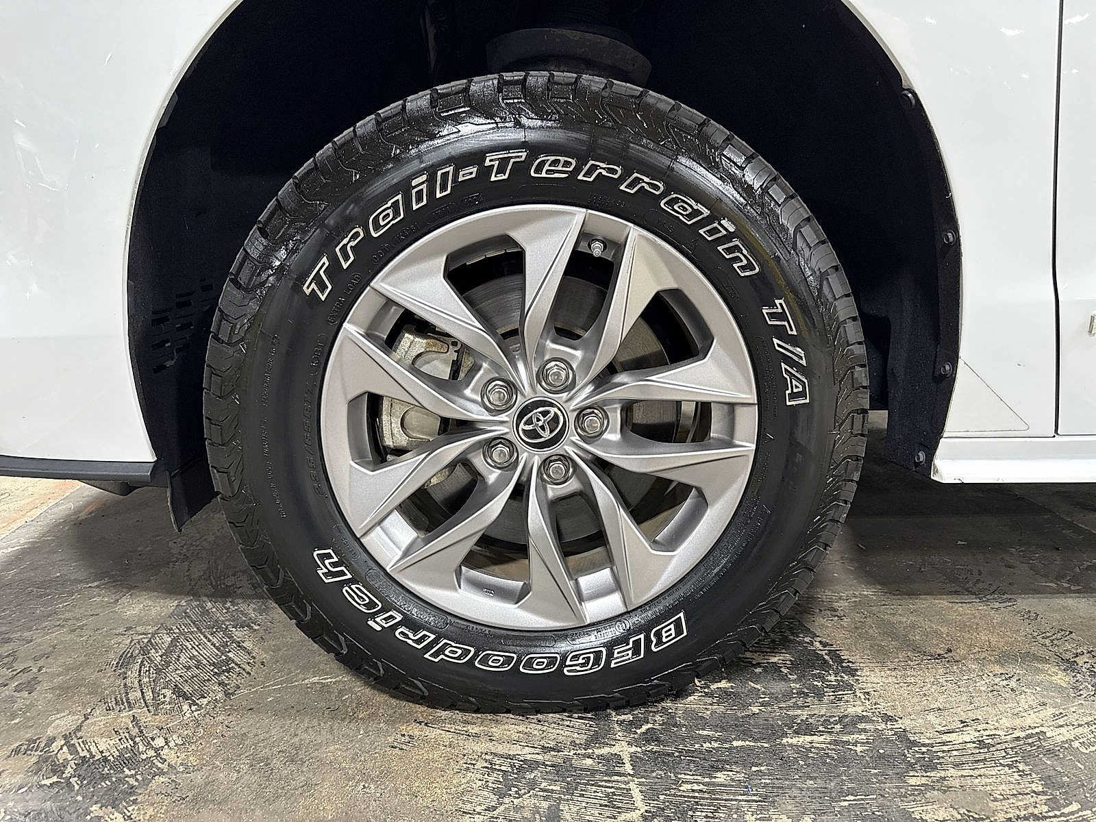 Certified 2021 Toyota Sienna LE AWD/4WD image 10