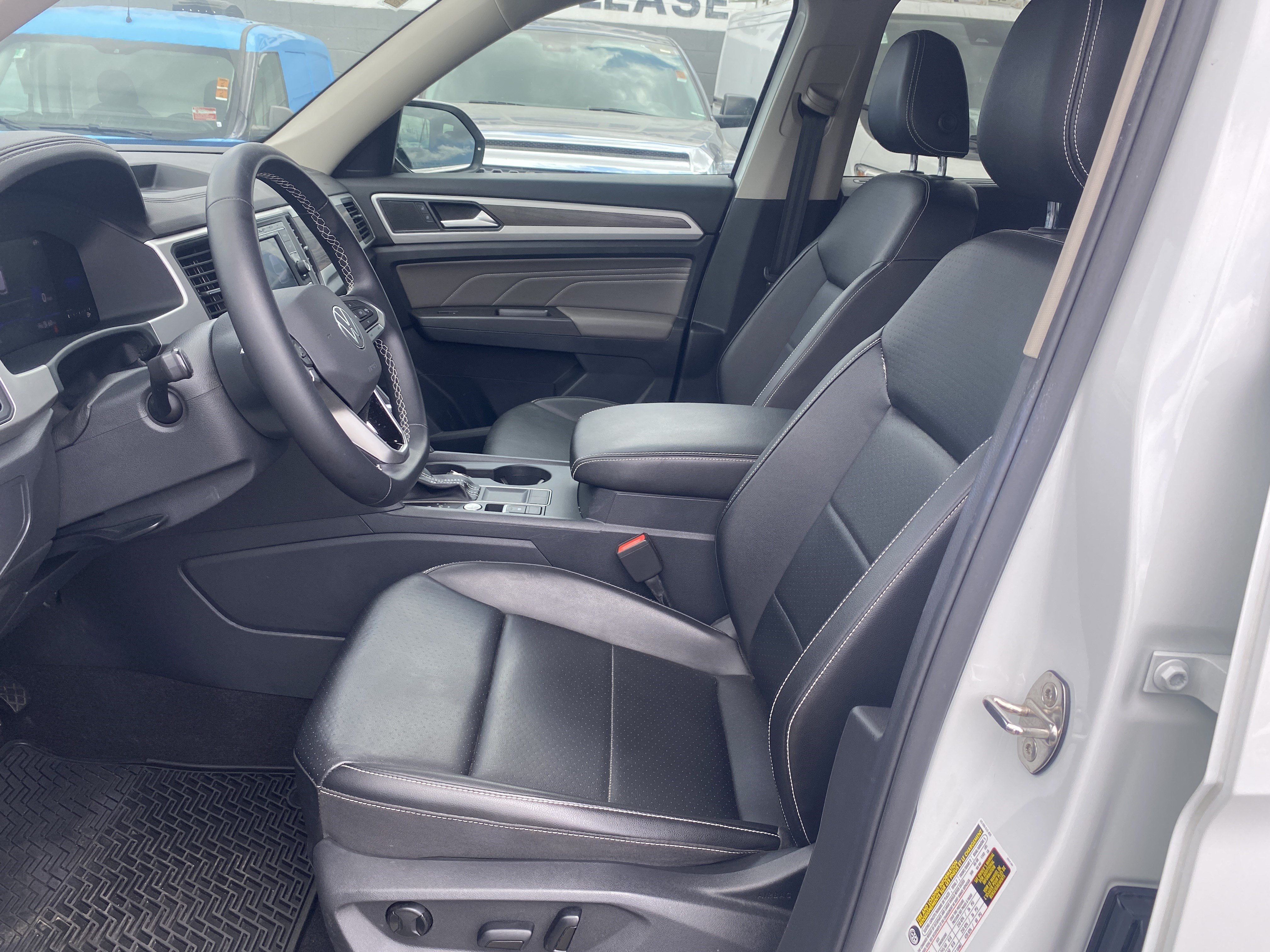 Used 2022 Volkswagen Atlas SE FWD image 12