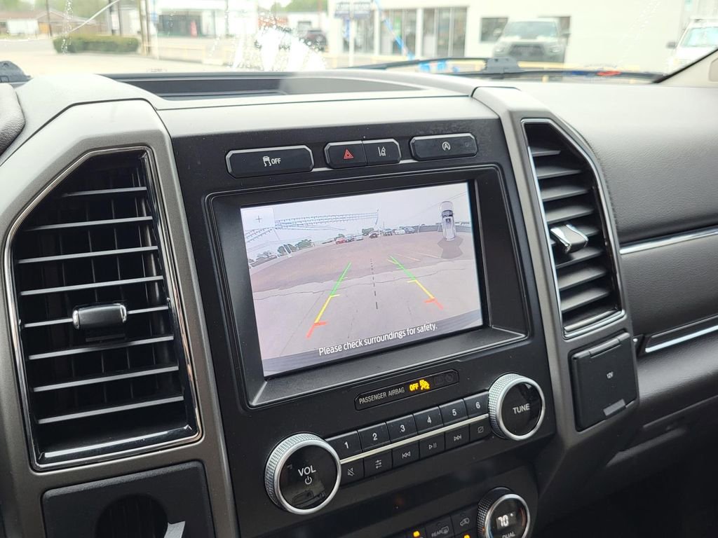 Used 2021 Ford Expedition XLT image 28