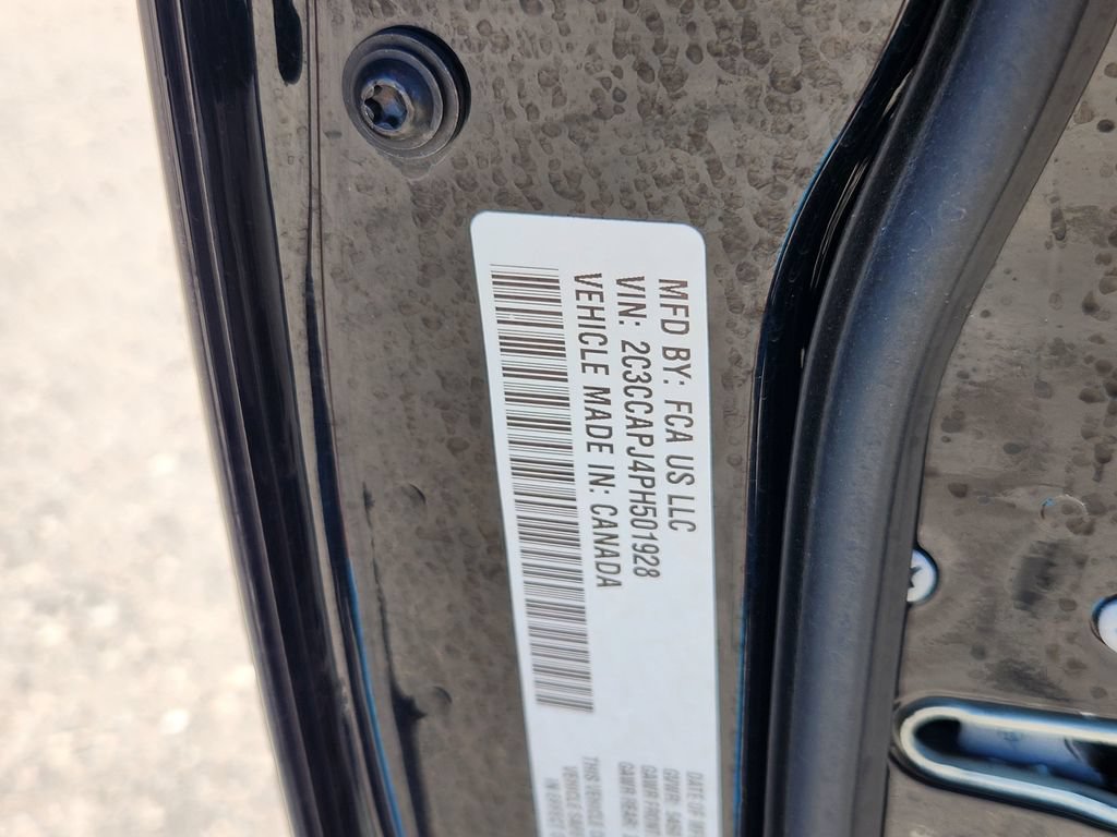 Used 2023 Chrysler 300 C RWD image 33