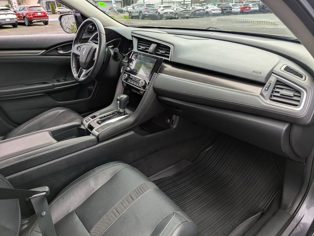 Used 2020 Honda Civic Touring image 37