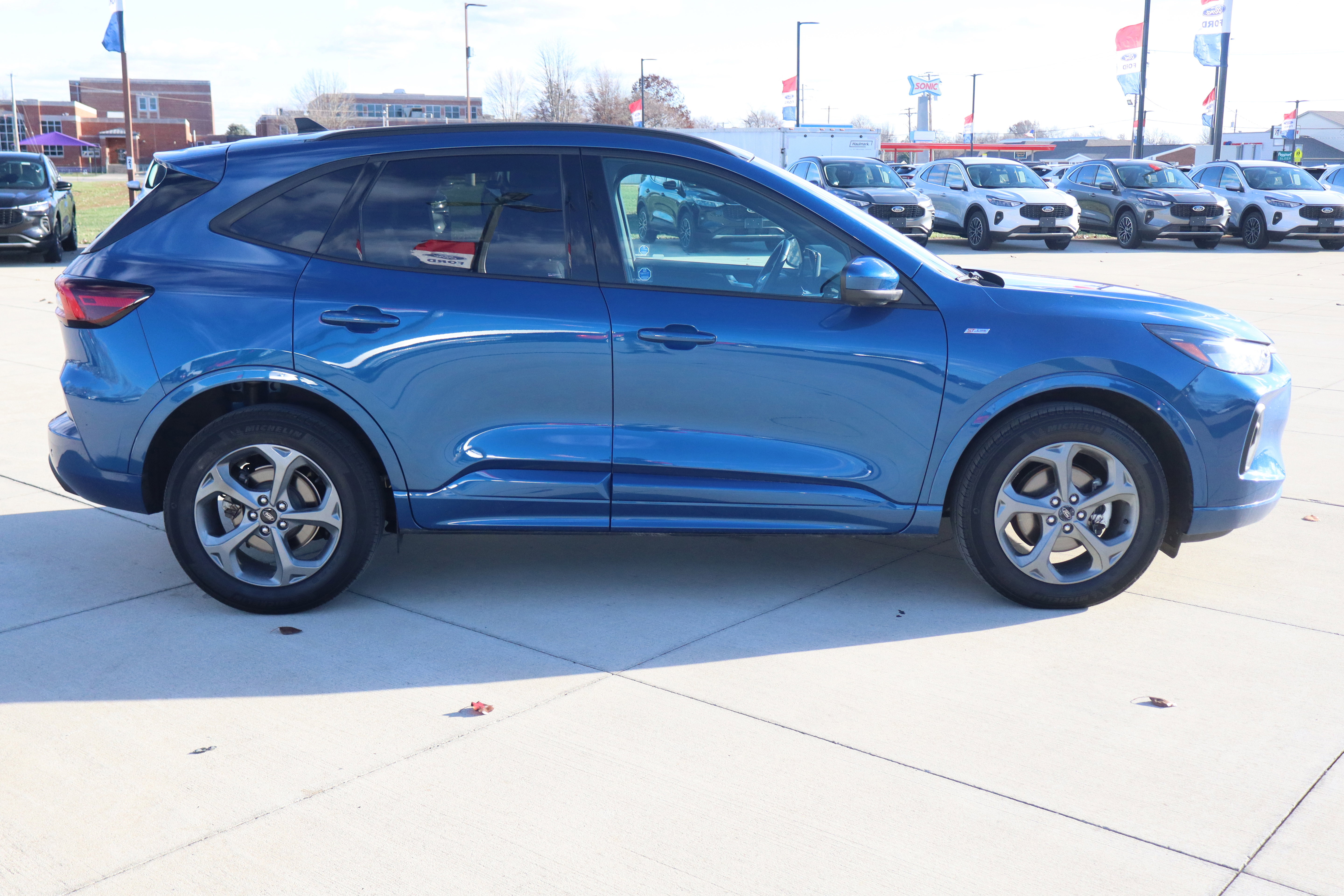 Used 2023 Ford Escape ST-Line Select w/ Tech Pack #2 image 5