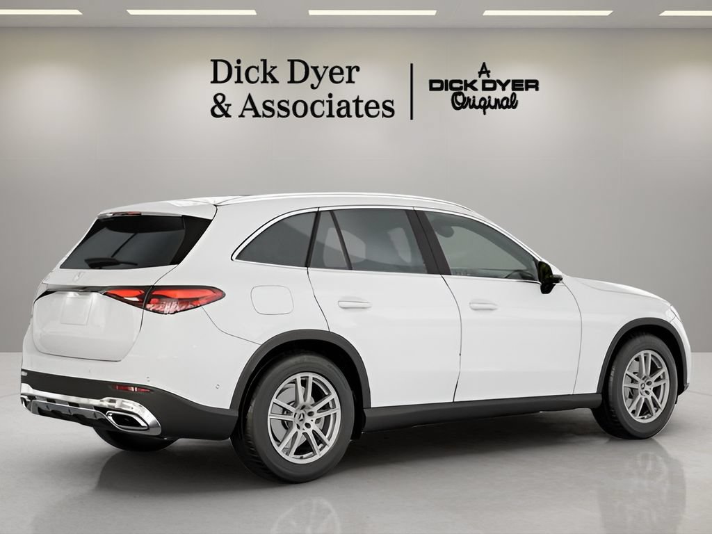 Used 2026 Mercedes-Benz GLC 300 image 10