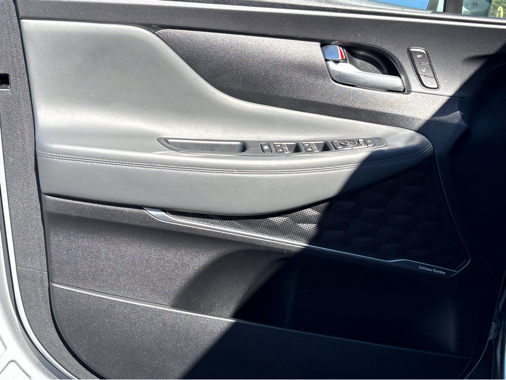 Used 2022 Hyundai Santa Fe Limited image 20