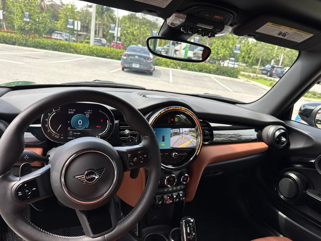 Used 2024 MINI Cooper S w/ Signature Upholstery Package FWD image 17