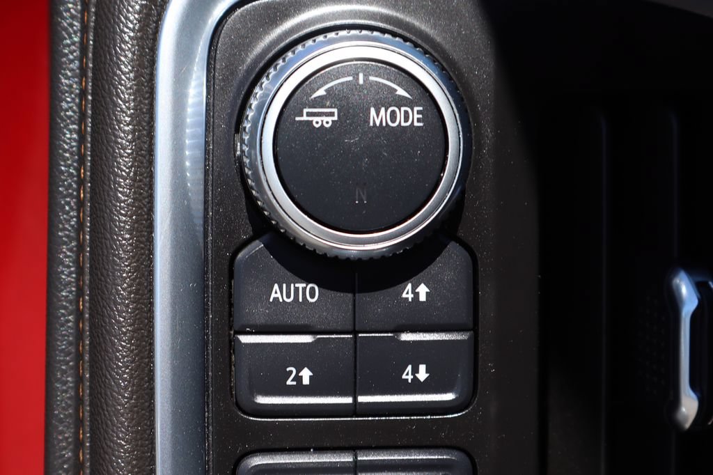 Used 2022 GMC Sierra 2500 AT4 w/ AT4 Premium Plus Package AWD/4WD image 26