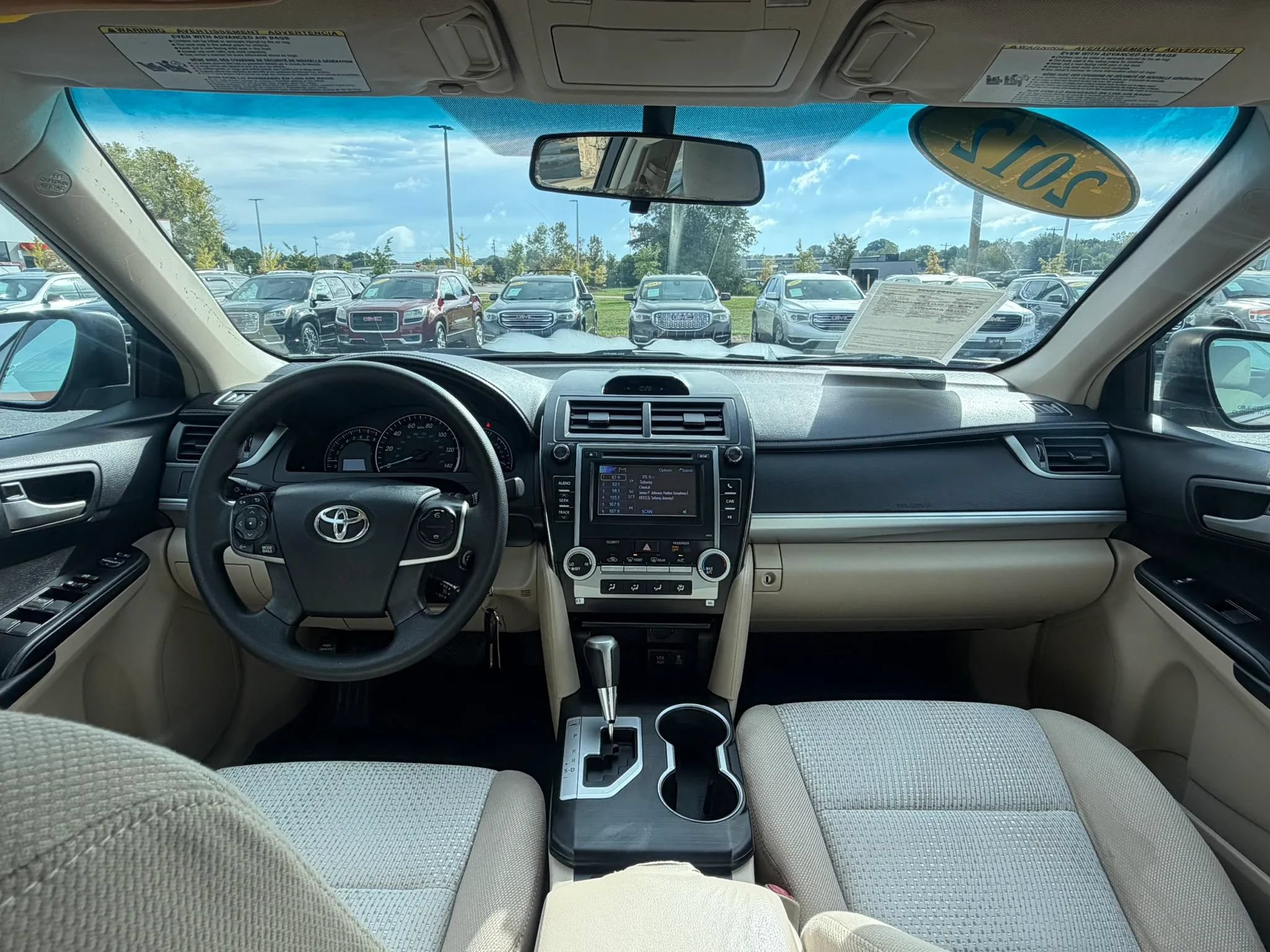 Used 2012 Toyota Camry LE FWD image 10