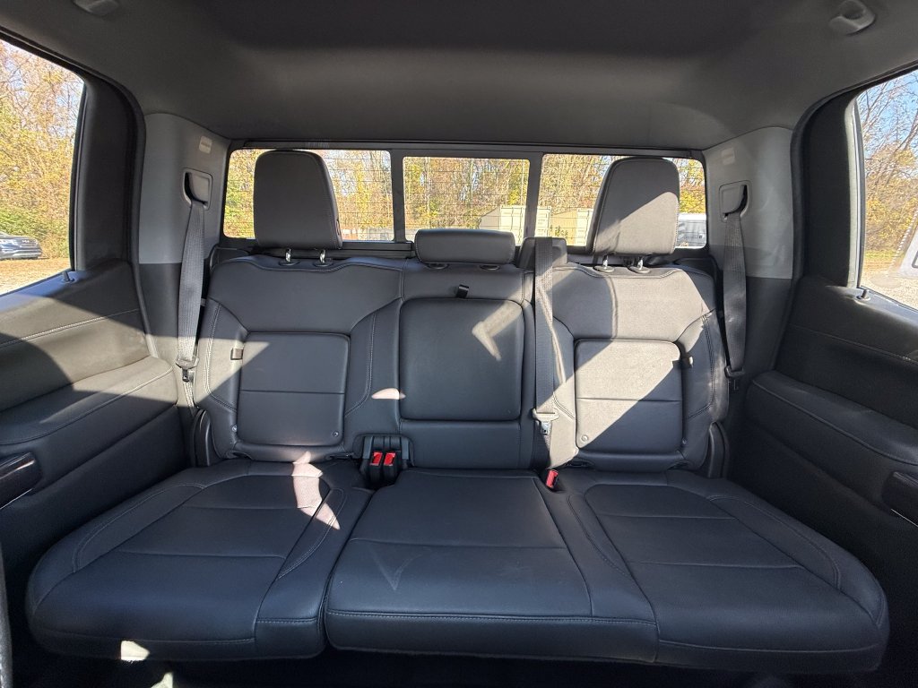 Used 2022 Chevrolet Silverado 1500 LTZ AWD/4WD image 17