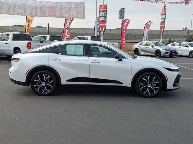 Used 2026 Toyota Crown XLE image 4