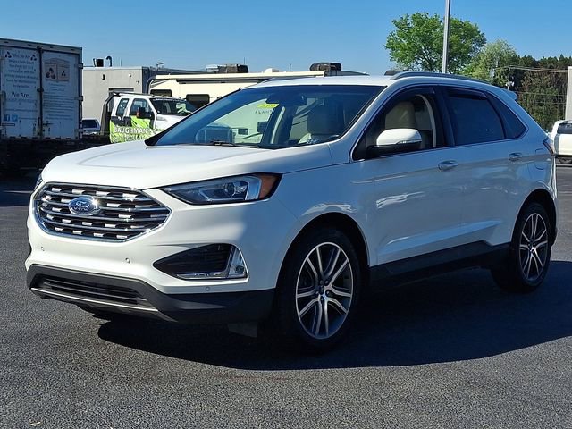 Used 2020 Ford Edge Titanium w/ Class II Trailer Tow Package AWD/4WD image 6
