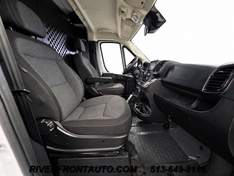 Used 2025 RAM ProMaster 2500 w/ U-Haul Equipment Group FWD image 12