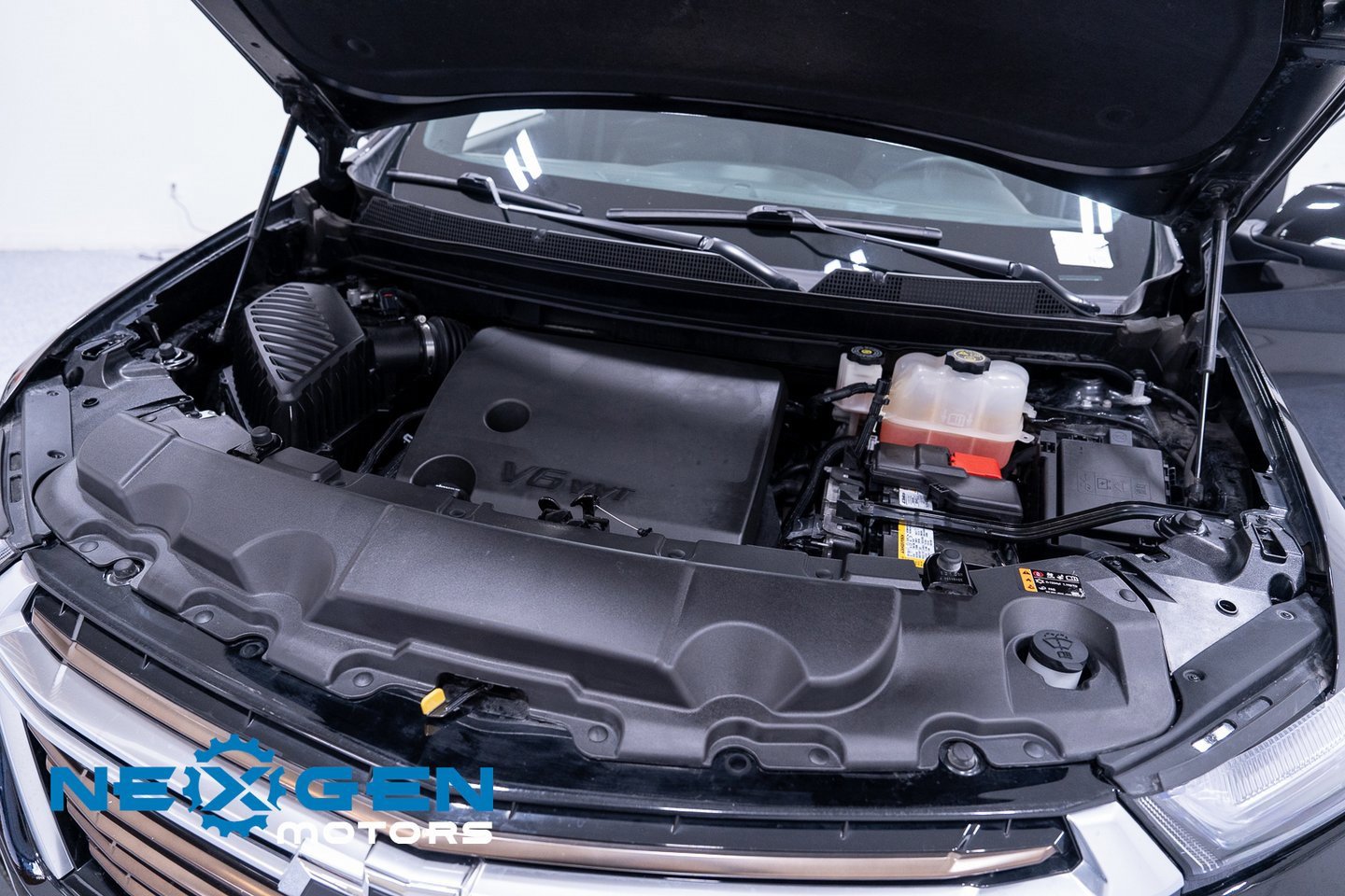 Used 2023 Chevrolet Traverse High Country image 58