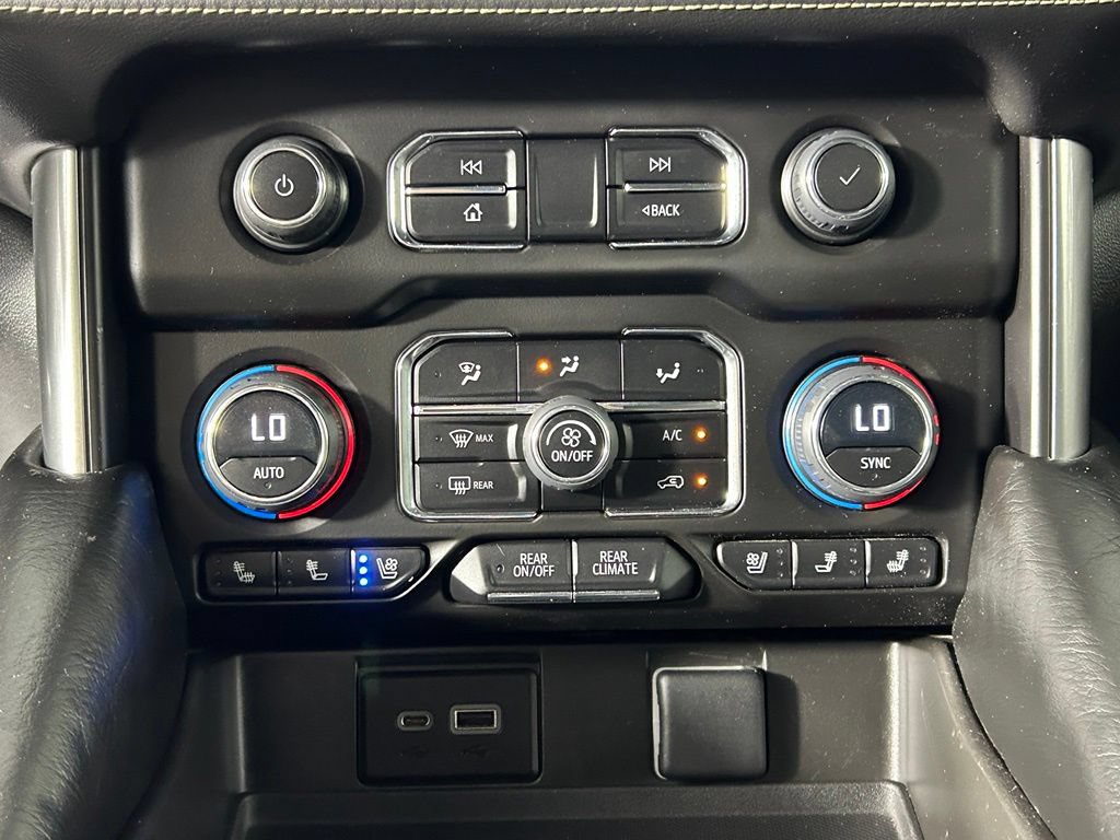 Used 2023 Chevrolet Suburban Premier AWD/4WD image 20